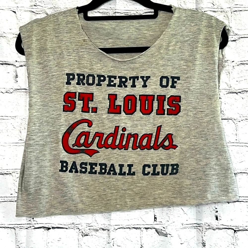 ⭐️ Property of St. Louis Cardinals Baseball Club distressed cut-out crop tee L